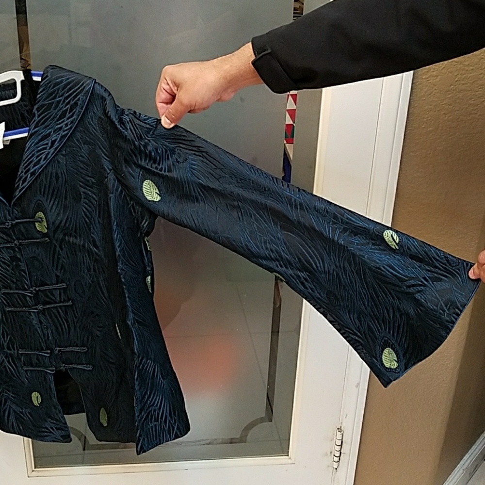 Jacket - Picture 3 of 5